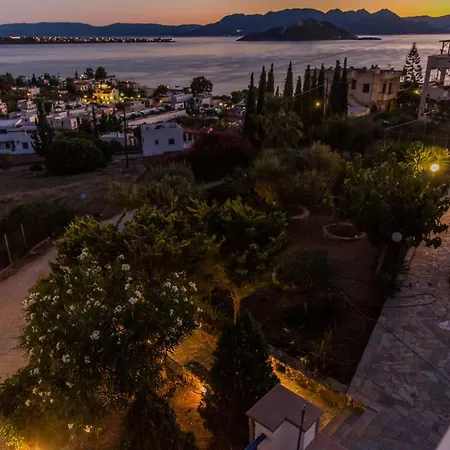 Villa Euphoria In Aegina, A' Marathonas Bay Exterior photo